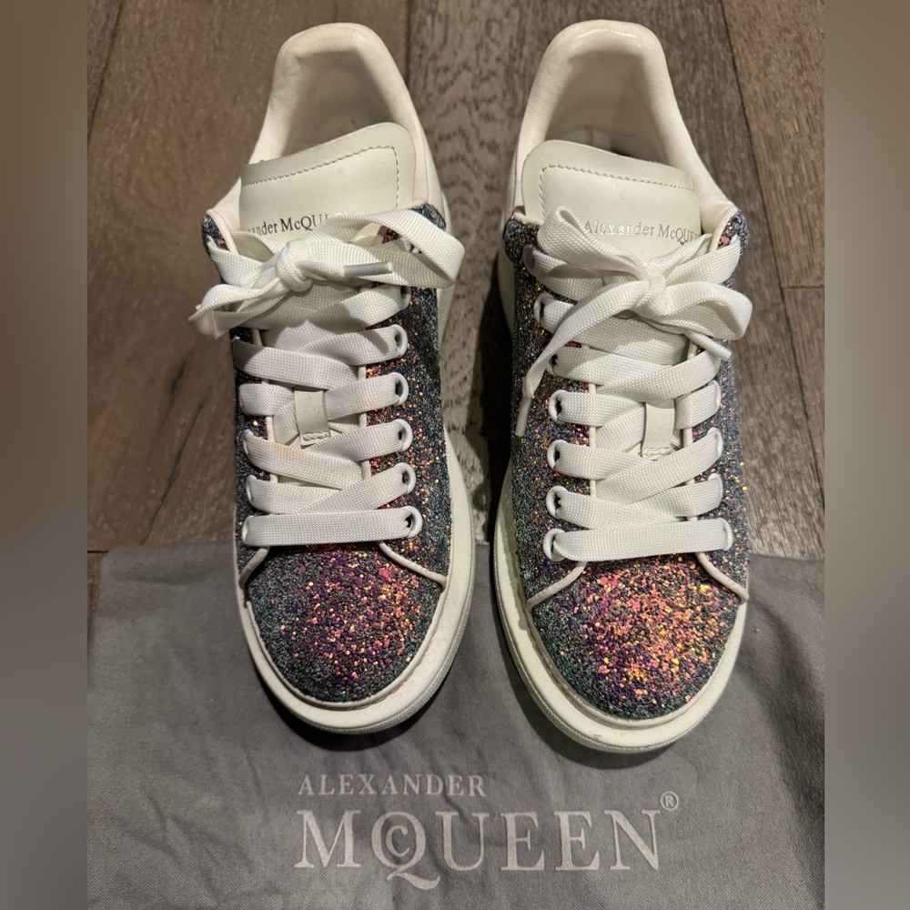 Alexander McQueen Sneakers - Picture 2 of 5